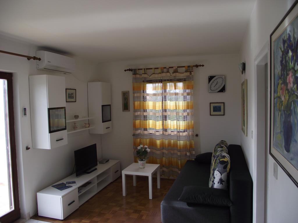 Apartment Tanja Вела Лука Екстериор снимка